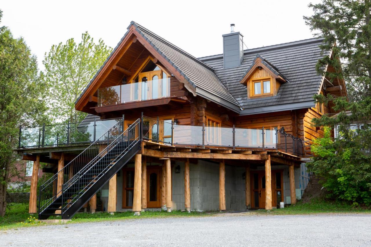 Hebergement "La Maison En Bois Rond" Sainte-Marie Exterior foto