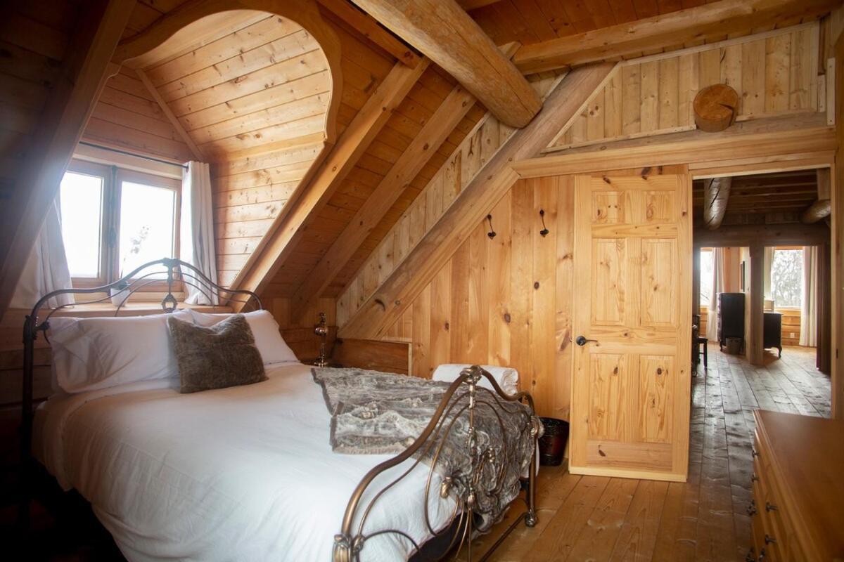 Hebergement "La Maison En Bois Rond" Sainte-Marie Habitación foto